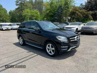 2018 Mercedes-Benz GLE 350 z VIN 4JGDA5JB8JB033762, wystawiony jako Copart lot #60070175 z przebiegiem 81 533 mil mil oraz Czysty tytuł • Clean title. Historia ofert i sprzedaży dostępna na DreamBid. Obrazek 1.