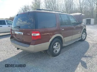 2007 Ford Expedition Eddie Bauer z VIN 1FMFU17527LA44365, wystawiony jako IAAI lot #41886317 z przebiegiem 236 422 mil mil oraz . Historia ofert i sprzedaży dostępna na DreamBid. Obrazek 4.
