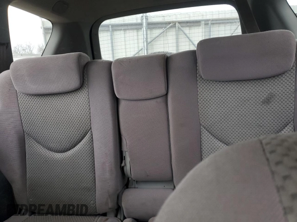 2008 Toyota RAV4 with VIN JTMBD33V985187565, listed as a Copart auction lot 47552125 with 272,032 mi miles and Clean Title. Bid and sale history available at carsss.com. Image 10.