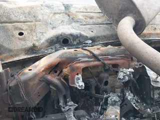 2019 Ford Explorer XLT z VIN 1FM5K7D82KGA09524, wystawiony jako IAAI lot #42397174 z przebiegiem Nie podano mil oraz . Historia ofert i sprzedaży dostępna na DreamBid. Obrazek 15.