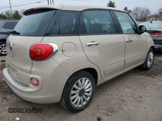 2017 FIAT 500L Pop with VIN ZFBCFAAHXHZ040036, listed as a Copart auction lot 44979975 with 33,514 mi miles and Salvage Title. Bid and sale history available at DreamBid. Image 3.