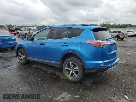 2016 Toyota RAV4 XLE z VIN 2T3RFREV8GW526994, wystawiony jako Copart lot #55227825 z przebiegiem 71 178 mil mil oraz Szkoda całkowita • Salvage title. Historia ofert i sprzedaży dostępna na DreamBid. Obrazek 2.