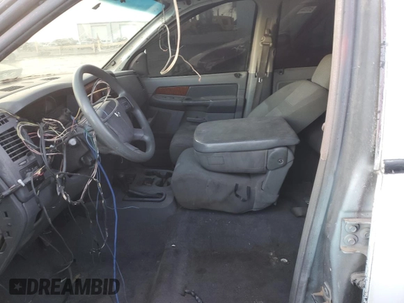 2006 Dodge 2500 SLT z VIN 1D7KS28C56J171378, wystawiony jako Copart lot #45414065 z przebiegiem Nie podano mil oraz Szkoda całkowita • Salvage title. Historia ofert i sprzedaży dostępna na DreamBid. Obrazek 7.