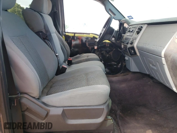 2015 Ford F-250 XL with VIN 1FT7W2A64FEC14416, listed as a Copart auction lot 54346255 with 145,617 mi miles and Salvage title. Bid and sale history available at DreamBid. Image 7.