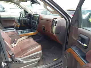 2014 Chevrolet Silverado 1500 High Country with VIN 3GCUKTEC8EG399193, listed as a IAAI auction lot 41789709 with 207,890 mi miles. Bid and sale history available at carsss.com. Image 5.