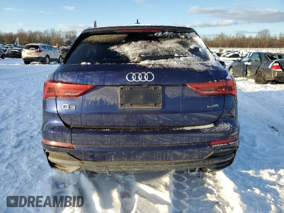 2023 Audi Q3 S line Premium z VIN WA1DECF35P1075264, wystawiony jako Copart lot #88866885 z przebiegiem 42 824 mil mil oraz Szkody całkowita. Historia ofert i sprzedaży dostępna na DreamBid. Obrazek 6.