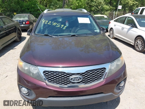 2012 Kia Sorento LX with VIN 5XYKT4A27CG195861, listed as a IAAI auction lot 42241593 with 175,282 mi miles and . Bid and sale history available at carsss.com. Image 6.