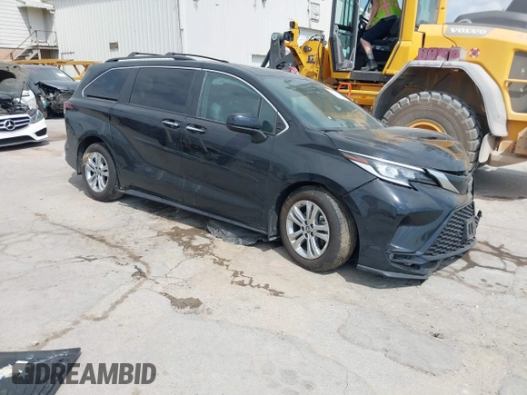 2023 Toyota Sienna XSE with VIN 5TDDSKFC5PS104449, listed as a IAAI auction lot 42270422 with 28,016 mi miles and . Bid and sale history available at DreamBid. Image 1.