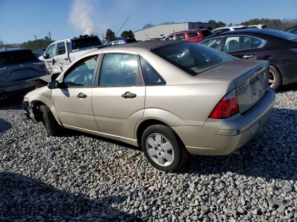 2007 Ford Focus S z VIN 1FAFP34N17W121355, wystawiony jako Copart lot #43308405 z przebiegiem Nie podano mil oraz Nie do naprawy • Non repairable. Historia ofert i sprzedaży dostępna na DreamBid. Obrazek 2.