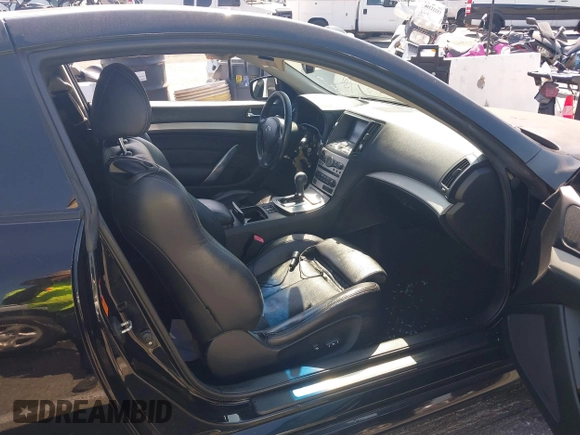2008 Infiniti G37 Coupe Journey with VIN JNKCV64EX8M128384, listed as a IAAI auction lot 40498698 with Not Provided miles. Bid and sale history available at carsss.com. Image 5.