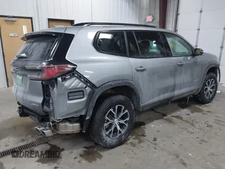 2024 GMC Acadia AWD AT4 z VIN 1GKENPKS7RJ239717, wystawiony jako IAAI lot #41295031 z przebiegiem 523 mil mil oraz . Historia ofert i sprzedaży dostępna na DreamBid. Obrazek 4.
