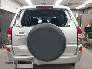 2008 Suzuki Grand Vitara w/Spare & Cargo Covers z VIN JS3TD941X84101254, wystawiony jako IAAI lot #42043908 z przebiegiem 137 180 mil mil oraz . Historia ofert i sprzedaży dostępna na DreamBid. Obrazek 16.