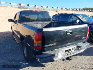 2002 GMC Sierra 1500 SLE with VIN 2GTEC19T121415612, listed as a IAAI auction lot 41371998 with 1 mi miles. Bid and sale history available at carsss.com. Image 3.