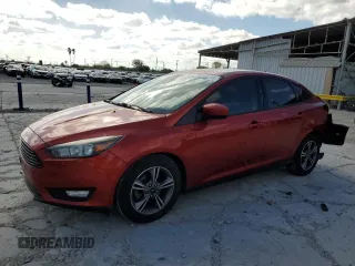 2018 Ford Focus SE with VIN 1FADP3FE6JL240371, listed as a Copart auction lot 52652735 with 42,745 mi miles and Salvage Title. Bid and sale history available at carsss.com. Image 1.