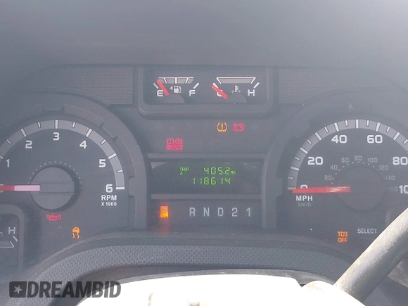 2013 Ford Econoline Cargo Commercial with VIN 1FTNE1EW1DDA62354, listed as a IAAI auction lot 41988842 with 118,614 mi miles and . Bid and sale history available at carsss.com. Image 7.
