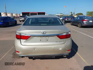 2013 Lexus ES 4dr Sdn with VIN JTHBK1GG1D2023369, listed as a IAAI auction lot 41539886 with 136,492 mi miles. Bid and sale history available at carsss.com. Image 16.
