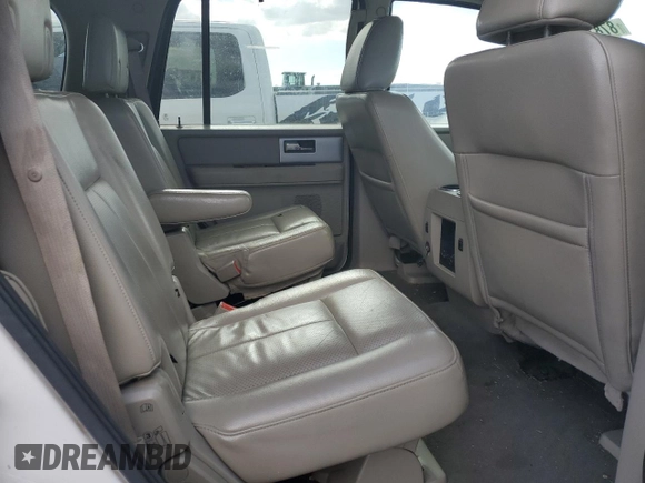 2009 Ford Expedition Limited z VIN 1FMFU19559EA97260, wystawiony jako Copart lot #87870075 z przebiegiem Nie podano mil oraz Szkoda całkowita • Salvage title. Historia ofert i sprzedaży dostępna na DreamBid. Obrazek 10.