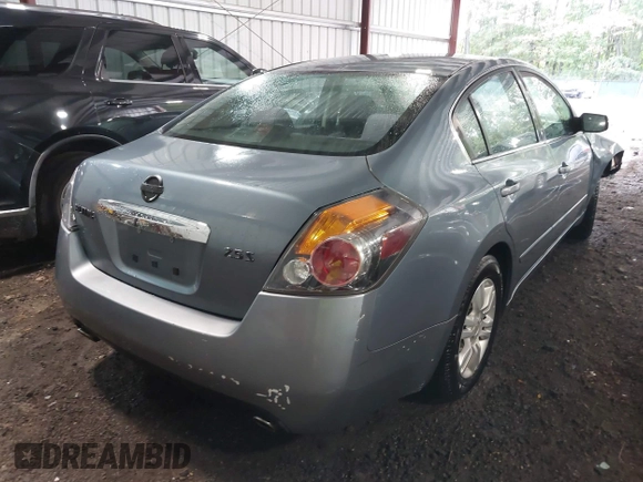 2011 Nissan Altima 2.5 S with VIN 1N4AL2AP9BN479047, listed as a IAAI auction lot 40429411 with 195,352 mi miles. Bid and sale history available at carsss.com. Image 4.