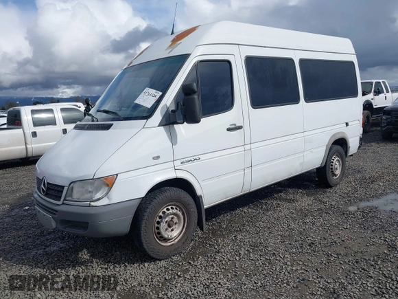 2005 Dodge Sprinter with VIN WD0PD644355798997, listed as a IAAI auction lot 41763328 with 227,692 mi miles and . Bid and sale history available at DreamBid. Image 17.