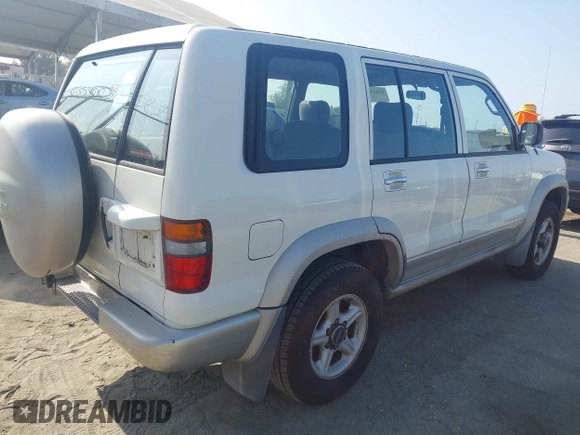1999 Isuzu Trooper S with VIN JACDJ58X7X7926697, listed as a IAAI auction lot 42654076 with 62,672 mi miles and . Bid and sale history available at DreamBid. Image 4.
