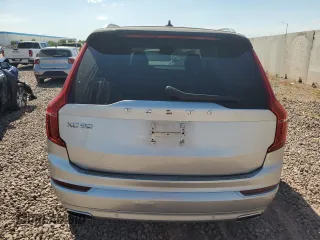 2021 Volvo XC90 Momentum z VIN YV4102CK1M1687063, wystawiony jako Copart lot #73581614 z przebiegiem 34 218 mil mil oraz Szkoda całkowita • Salvage title. Historia ofert i sprzedaży dostępna na DreamBid. Obrazek 6.