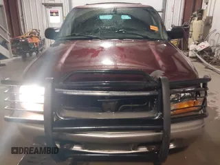 2001 GMC Jimmy SLE with VIN 1GKDT13W712195040, listed as a IAAI auction lot 41710729 with 189,584 mi miles. Bid and sale history available at carsss.com. Image 6.