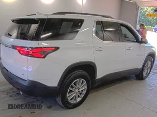 2022 Chevrolet Traverse LT Cloth z VIN 1GNERGKW0NJ133033, wystawiony jako IAAI lot #42843495 z przebiegiem 97 178 mil mil oraz . Historia ofert i sprzedaży dostępna na DreamBid. Obrazek 28.