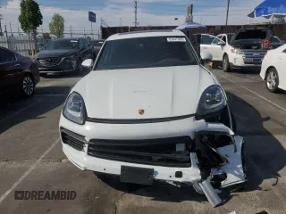 2021 Porsche Cayenne with VIN WP1AA2AYXMDA00148, listed as a Copart auction lot 52647565 with 27,977 mi miles and Salvage title. Bid and sale history available at DreamBid. Image 5.