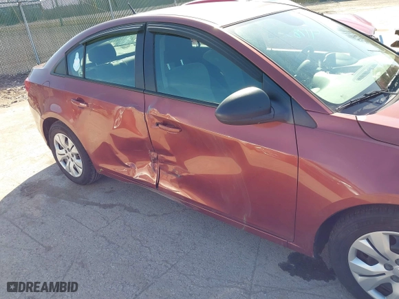 2013 Chevrolet Cruze LS with VIN 1G1PA5SH7D7147112, listed as a IAAI auction lot 41783962 with 95,045 mi miles. Bid and sale history available at carsss.com. Image 6.