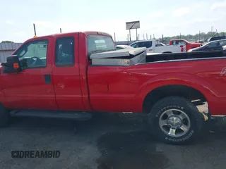 2012 Ford F-250 XL z VIN 1FT7X2B64CED14314, wystawiony jako IAAI lot #42059427 z przebiegiem 126 231 mil mil oraz . Historia ofert i sprzedaży dostępna na DreamBid. Obrazek 21.