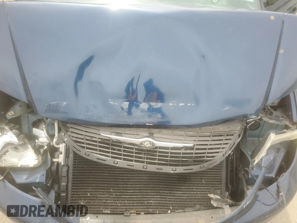 2002 Chrysler Town & Country LXi with VIN 2C8GP54L02R714259, listed as a Copart auction lot 64432084 with 186,781 mi miles and Salvage Title. Bid and sale history available at carsss.com. Image 13.