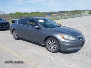 2012 Honda Accord EX z VIN 1HGCP2F76CA086729, wystawiony jako IAAI lot #42088462 z przebiegiem 230 391 mil mil oraz . Historia ofert i sprzedaży dostępna na DreamBid. Obrazek 1.