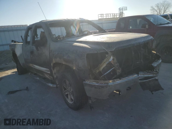 2013 GMC Sierra 1500 SLE with VIN 1GTR2VE73DZ184632, listed as a Copart auction lot 42704525 with Not Provided miles and Salvage Title. Bid and sale history available at DreamBid. Image 4.
