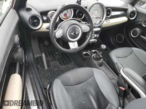 2010 MINI Convertible with VIN WMWMR3C56ATZ19689, listed as a Copart auction lot 45427705 with 134,319 mi miles and Clean Title. Bid and sale history available at DreamBid. Image 8.