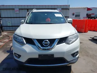 2015 Nissan Rogue SL with VIN 5N1AT2MV9FC886089, listed as a IAAI auction lot 41974712 with 33,946 mi miles. Bid and sale history available at carsss.com. Image 13.