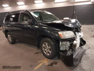 2004 Toyota Highlander with VIN JTEEP21A740043174, listed as a IAAI auction lot 41821037 with 453,624 mi miles. Bid and sale history available at carsss.com. Image 1.