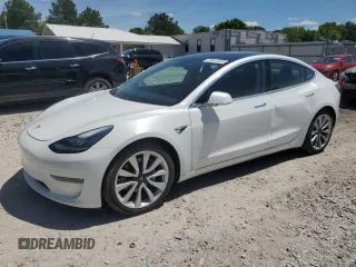 2018 Tesla Model 3 Long Range Battery z VIN 5YJ3E1EB6JF067834, wystawiony jako Copart lot #55441405 z przebiegiem 82 065 mil mil oraz Szkoda całkowita • Salvage title. Historia ofert i sprzedaży dostępna na DreamBid. Obrazek 1.