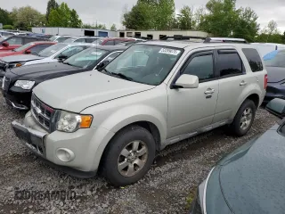 2009 Ford Escape Limited с VIN 1FMCU94GX9KC49478, выставлен на аукционе Copart как лот 53399075 с пробегом 182 276 миль миль и Списание • Salvage title. История ставок и продаж доступна на DreamBid. Изображение 1.