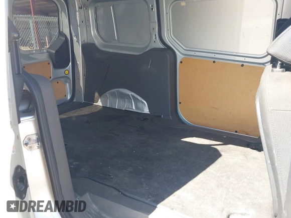 2019 Ford Transit Connect XLT z VIN NM0LS7F25K1427581, wystawiony jako IAAI lot #42373059 z przebiegiem 103 727 mil mil oraz . Historia ofert i sprzedaży dostępna na DreamBid. Obrazek 8.