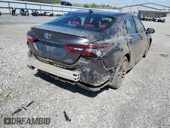 2022 Toyota Camry Hybrid XSE z VIN 4T1K31AK9NU571486, wystawiony jako Copart lot #53205645 z przebiegiem 85 519 mil mil oraz Szkoda całkowita • Salvage title. Historia ofert i sprzedaży dostępna na DreamBid. Obrazek 9.