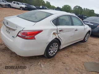 2013 Nissan Altima SV with VIN 1N4AL3AP8DN554166, listed as a IAAI auction lot 42008563 with 149,809 mi miles and . Bid and sale history available at carsss.com. Image 4.