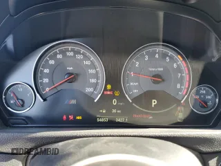 2018 BMW M4 z VIN WBS4Y9C59JAC87657, wystawiony jako Copart lot #52928685 z przebiegiem 54 853 mil mil oraz Szkody całkowita. Historia ofert i sprzedaży dostępna na DreamBid. Obrazek 9.