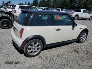 2006 MINI Hardtop S z VIN WMWRE33526TJ48561, wystawiony jako Copart lot #53217245 z przebiegiem 154 128 mil mil oraz Czysty tytuł • Clean title. Historia ofert i sprzedaży dostępna na DreamBid. Obrazek 3.