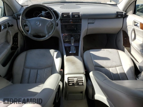 2005 Mercedes-Benz C 240 with VIN WDBRF61J45A719428, listed as a Copart auction lot 88686195 with 95,482 mi miles and Salvage Title. Bid and sale history available at DreamBid. Image 8.