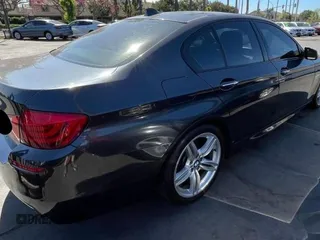 2013 BMW 5 Series 535i with VIN WBAFR7C59DC818571, listed as a Copart auction lot 48439635 with 158,098 mi miles and Clean Title. Bid and sale history available at DreamBid. Image 4.