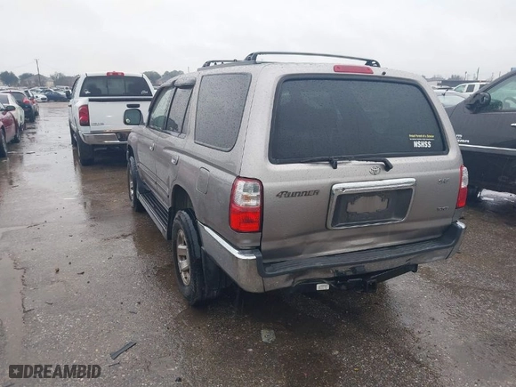 2002 Toyota 4Runner SR5 with VIN JT3GN86R820243308, listed as a IAAI auction lot 41563258 with 229,634 mi miles. Bid and sale history available at carsss.com. Image 3.