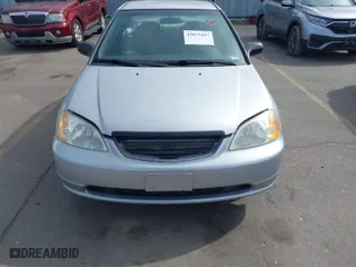2002 Honda Civic LX with VIN 1HGEM21522L049042, listed as a IAAI auction lot 42077437 with 189,393 mi miles. Bid and sale history available at carsss.com. Image 6.