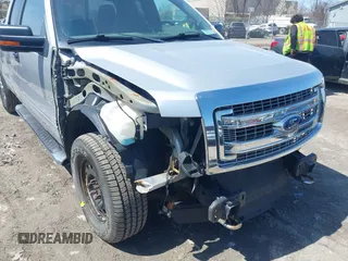2013 Ford F-150 XL z VIN 1FTFX1EF0DFD47419, wystawiony jako IAAI lot #42065174 z przebiegiem 170 070 mil mil oraz . Historia ofert i sprzedaży dostępna na DreamBid. Obrazek 6.