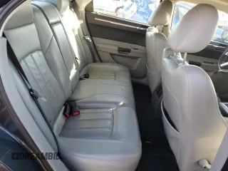 2007 Chrysler 300 C z VIN 2C3LK63H47H714753, wystawiony jako Copart lot #79659704 z przebiegiem 225 292 mil mil oraz Czysty tytuł • Clean title. Historia ofert i sprzedaży dostępna na DreamBid. Obrazek 10.