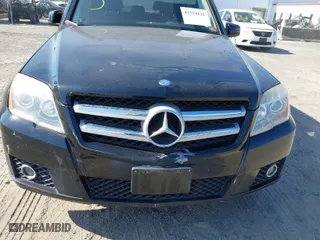 2010 Mercedes-Benz GLK-Class GLK 350 with VIN WDCGG8HB8AF374170, listed as a IAAI auction lot 41714131 with 1 mi miles. Bid and sale history available at carsss.com. Image 6.